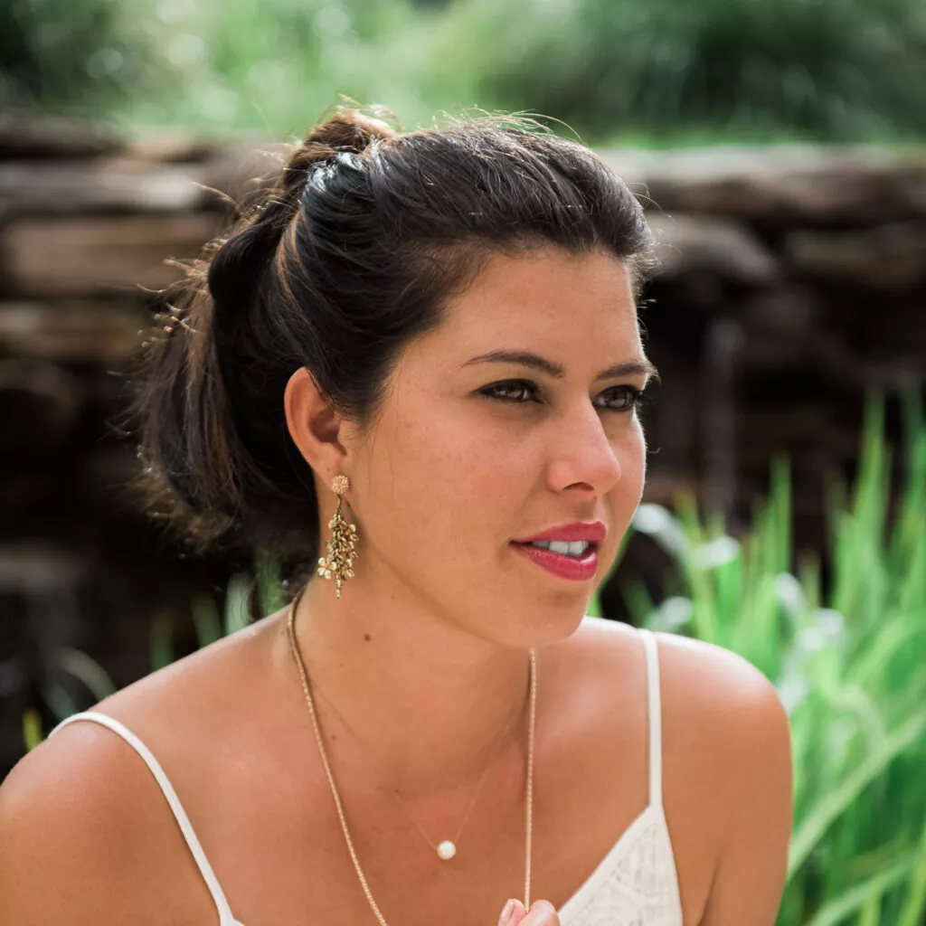 Melody Wolfe Web 9049 e1594851416522