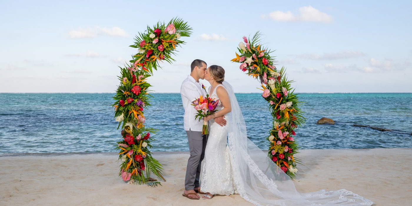 Trent Holly Wedding Sunbreeze Hotel San Pedro Ambergris Caye Belize SELECTIONS 119