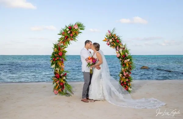 Trent Holly Wedding Sunbreeze Hotel San Pedro Ambergris Caye Belize SELECTIONS 119